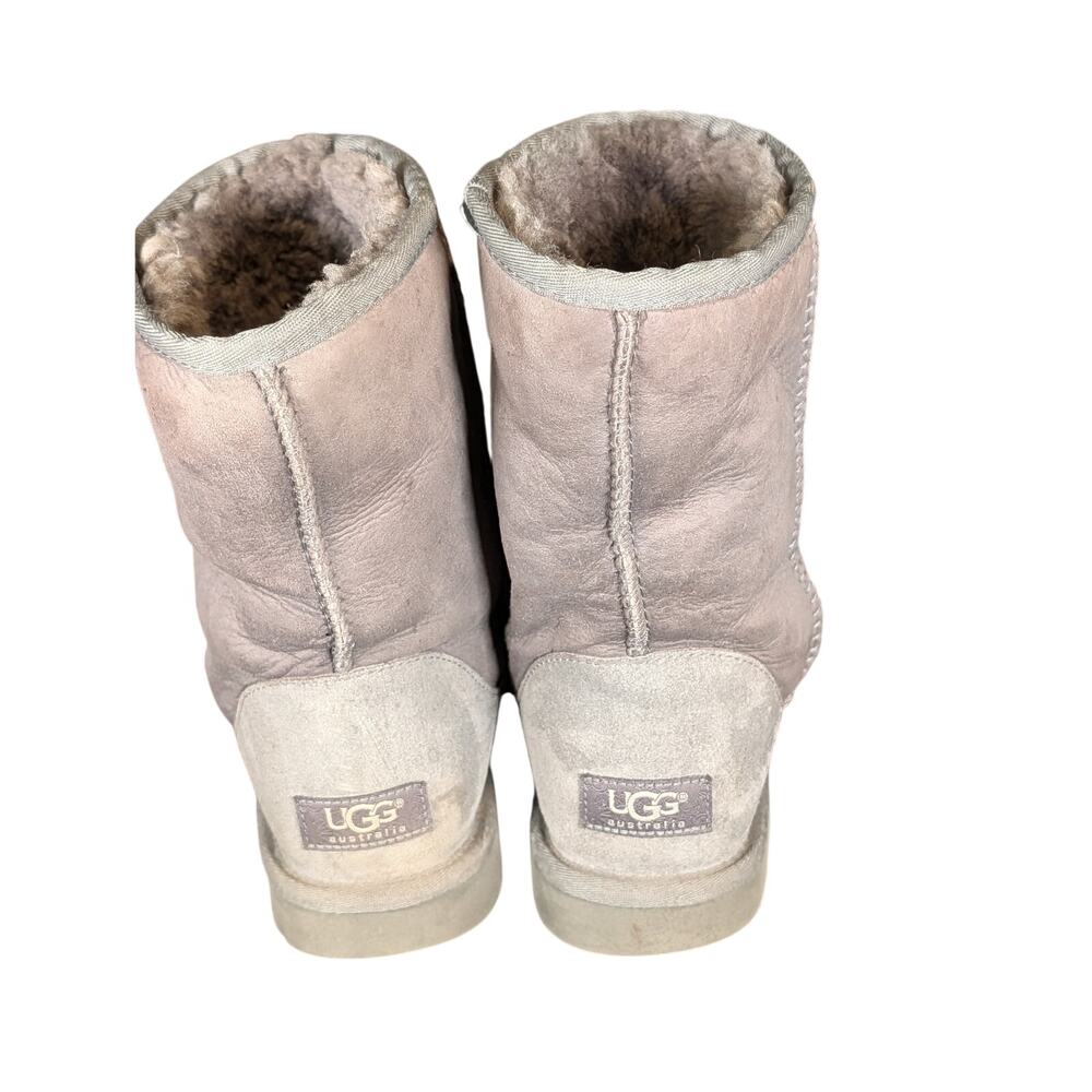 UGG Australia Classic Short Boots Womens 7 Gray Sheepskin Shearling Suede Winter
